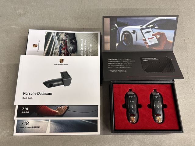 PORSCHE PORSCHE 718CAYMAN 2024