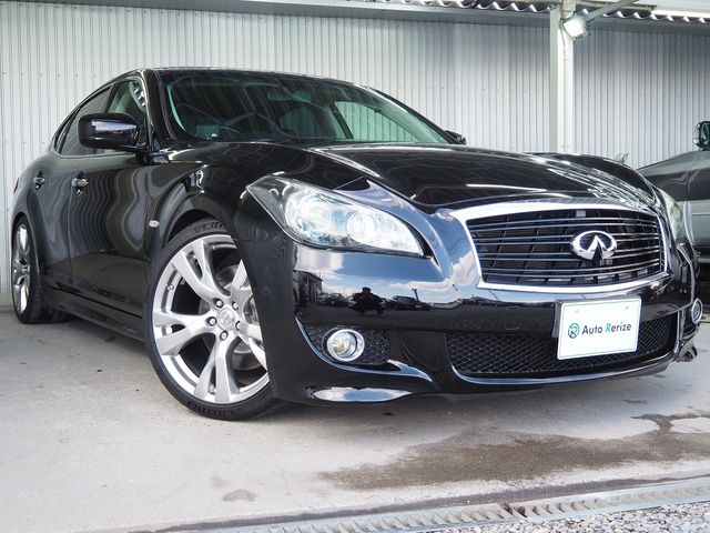 NISSAN FUGA 2011