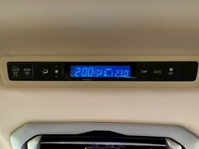 TOYOTA VELLFIRE 2016