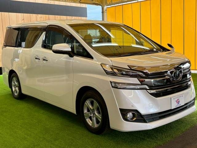 TOYOTA VELLFIRE 2016