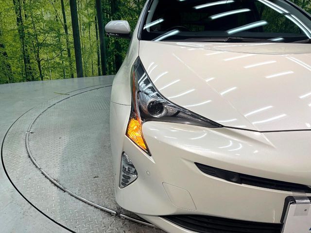 TOYOTA PRIUS 2019