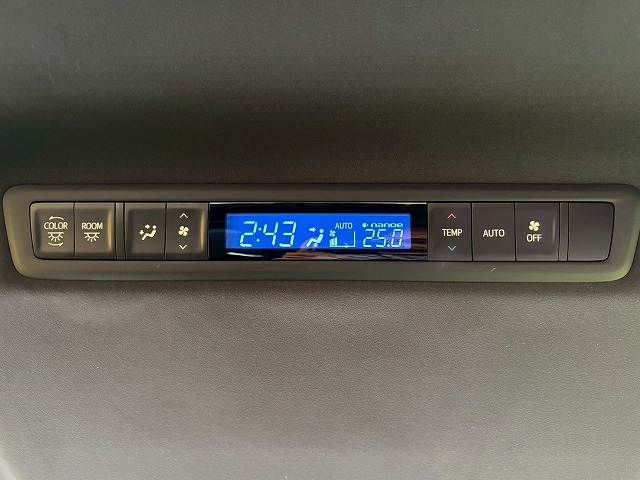 TOYOTA VELLFIRE 2016