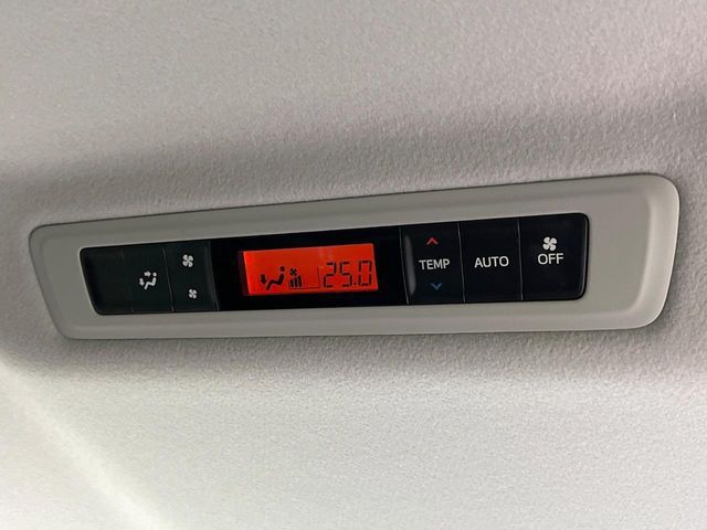 TOYOTA ESQUIRE HYBRID 2015