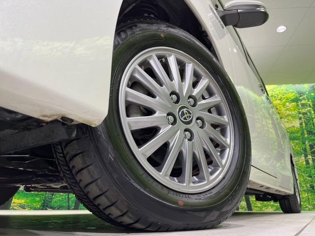 TOYOTA ESQUIRE HYBRID 2015