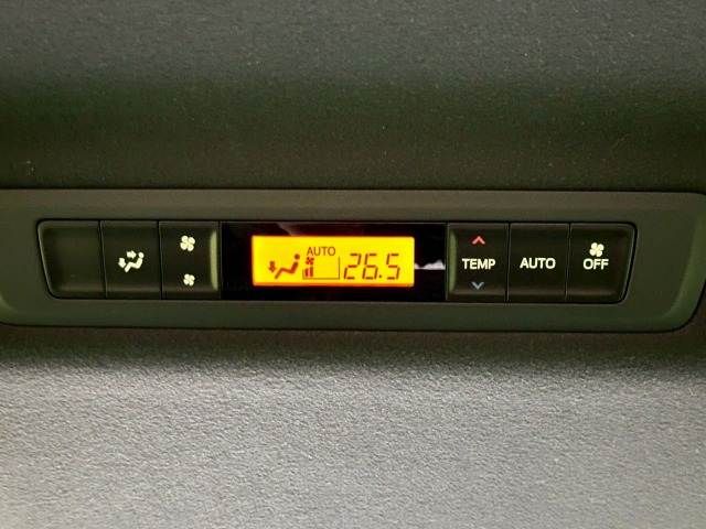 TOYOTA ESQUIRE HYBRID 2019