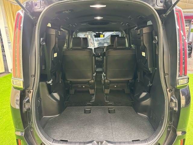 TOYOTA ESQUIRE HYBRID 2019