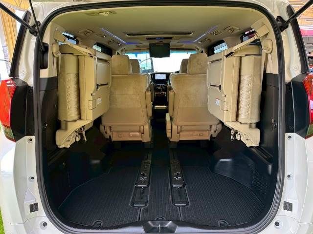 TOYOTA ALPHARD 2015