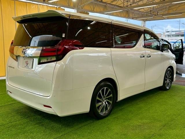 TOYOTA ALPHARD 2015