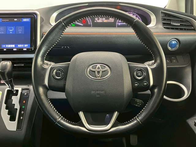 TOYOTA SIENTA HYBRID 2020