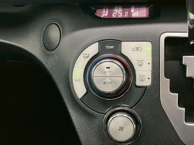 TOYOTA SIENTA HYBRID 2020