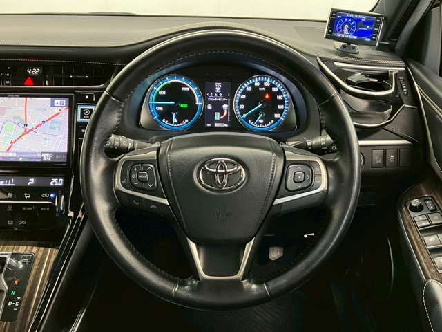 TOYOTA HARRIER HYBRID 2014