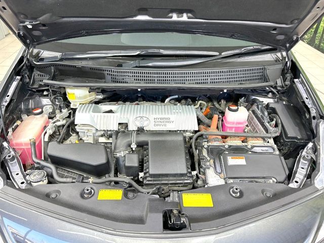 TOYOTA PRIUS Alpha 2014