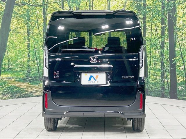 HONDA N BOX CUSTOM 2024