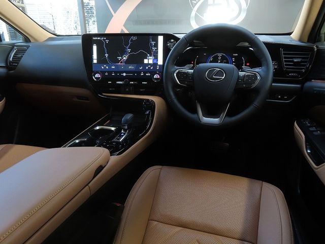 TOYOTA LEXUS NX350h 2025