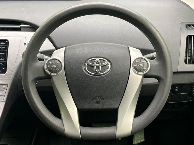 TOYOTA PRIUS 2014