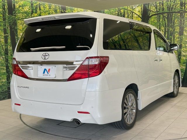 TOYOTA ALPHARD 2013