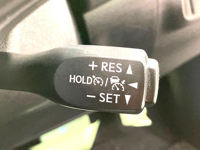 TOYOTA HARRIER 2WD 2017