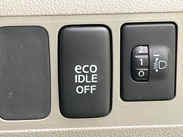 TOYOTA PIXIS SPACE 2014