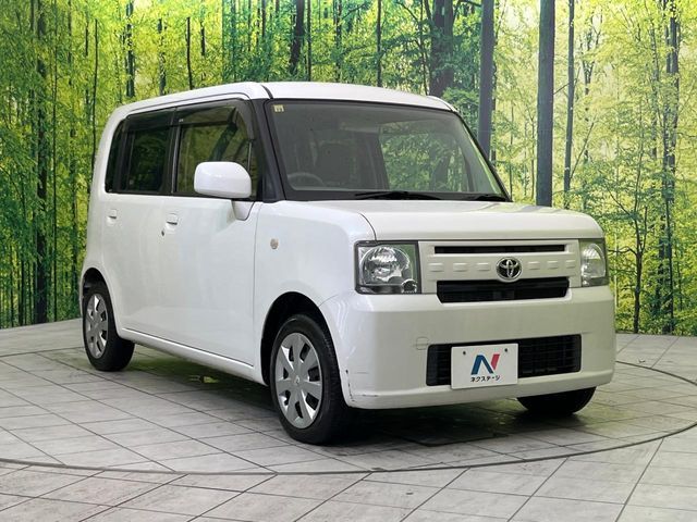 TOYOTA PIXIS SPACE 2014