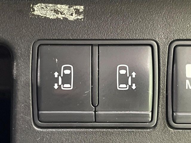 NISSAN SERENA  S-HYBRID 2012