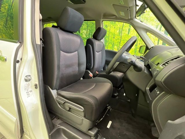 NISSAN SERENA  S-HYBRID 2012