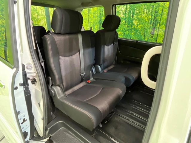 NISSAN SERENA  S-HYBRID 2012