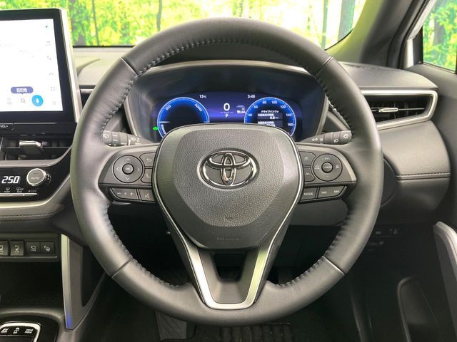 TOYOTA COROLLA CROSS HYBRID 2025