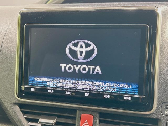 TOYOTA VOXY 2020