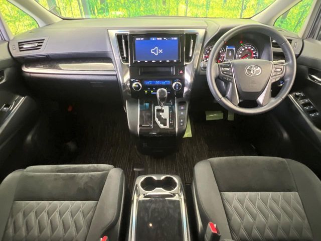 TOYOTA VELLFIRE 2019