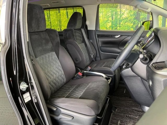 TOYOTA VELLFIRE 2019