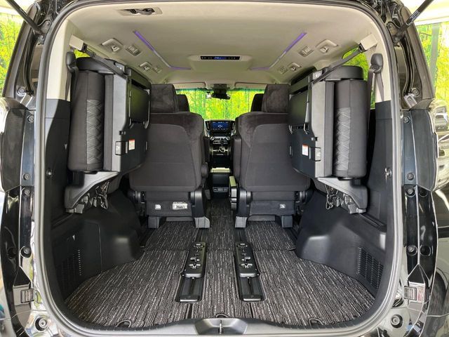 TOYOTA VELLFIRE 2019