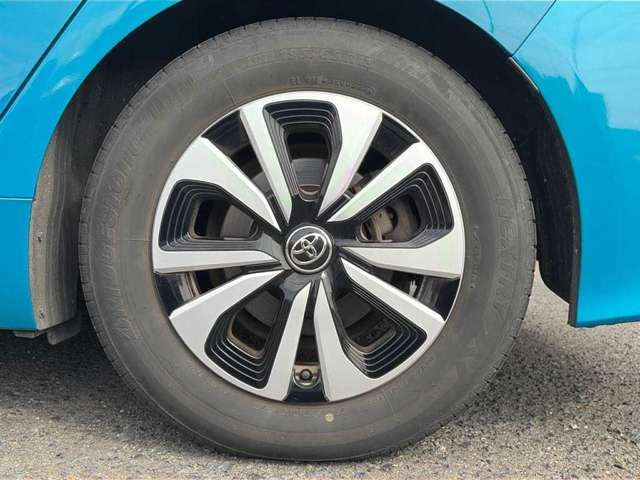 TOYOTA PRIUS PHV 2017