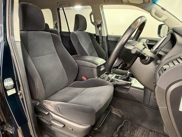 TOYOTA LANDCRUISER PRADO 2021