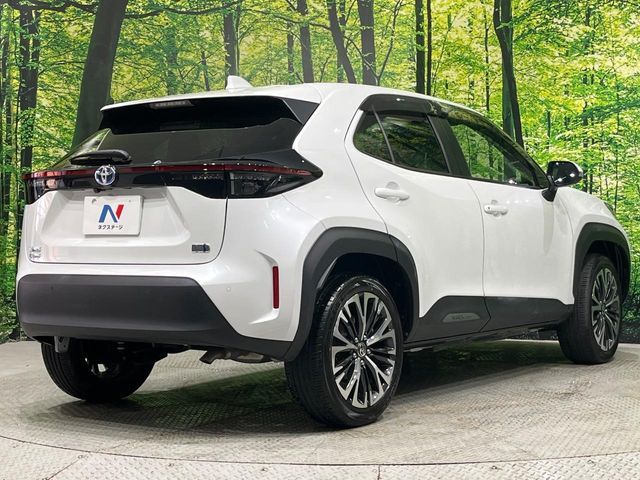 TOYOTA YARIS CROSS HYBRID 2023