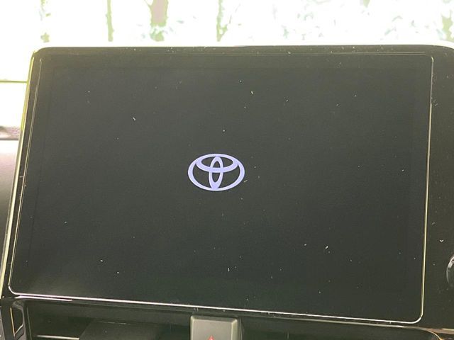 TOYOTA NOAH HYBRID 2022