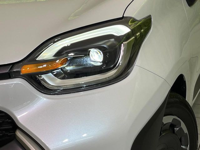 TOYOTA SIENTA HYBRID 2025