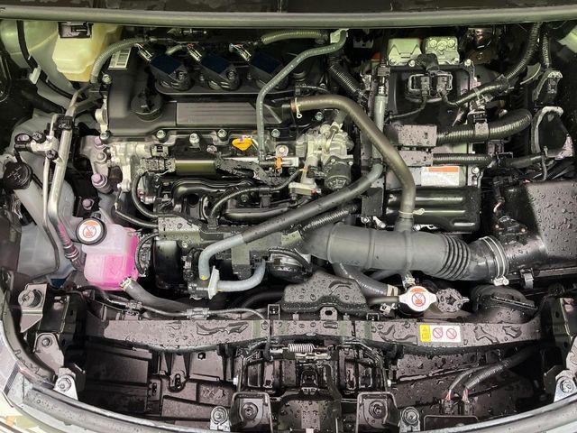 TOYOTA SIENTA HYBRID 2025