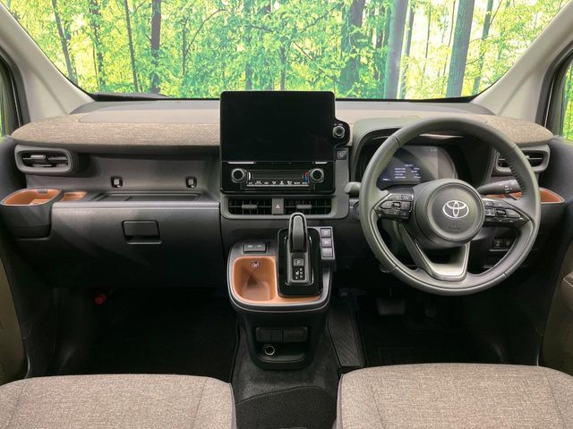 TOYOTA SIENTA HYBRID 2025