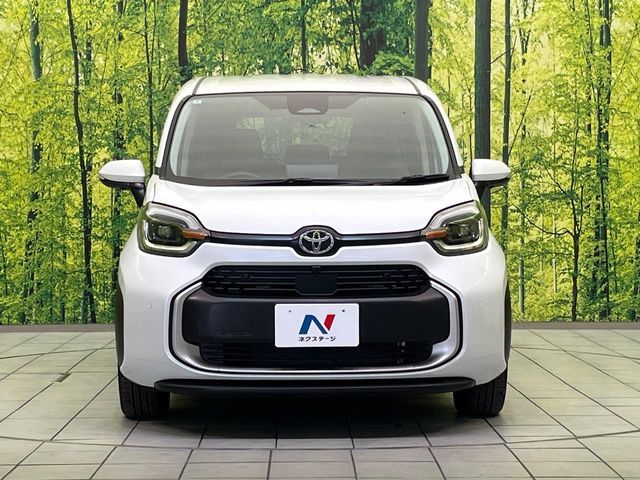 TOYOTA SIENTA HYBRID 2025