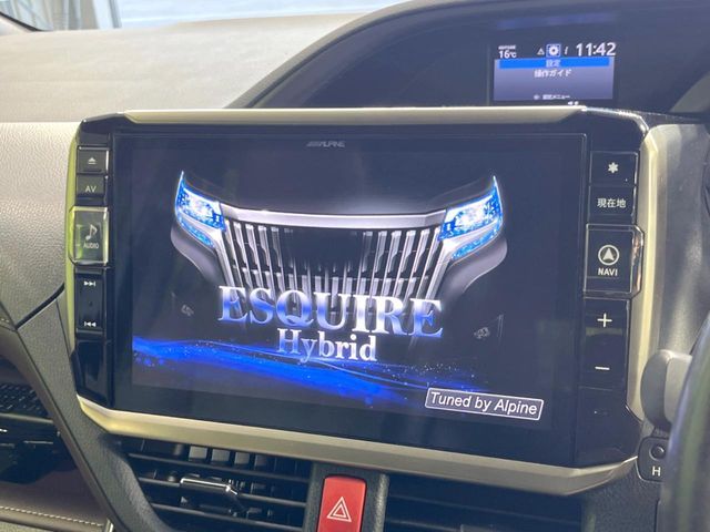 TOYOTA ESQUIRE HYBRID 2018