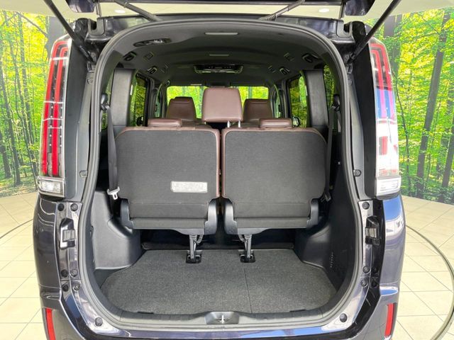 TOYOTA ESQUIRE HYBRID 2018