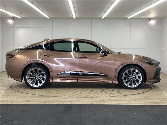 TOYOTA CROWN CROSSOVER 2023