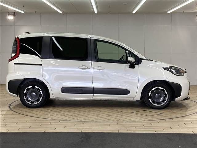 TOYOTA SIENTA 2023
