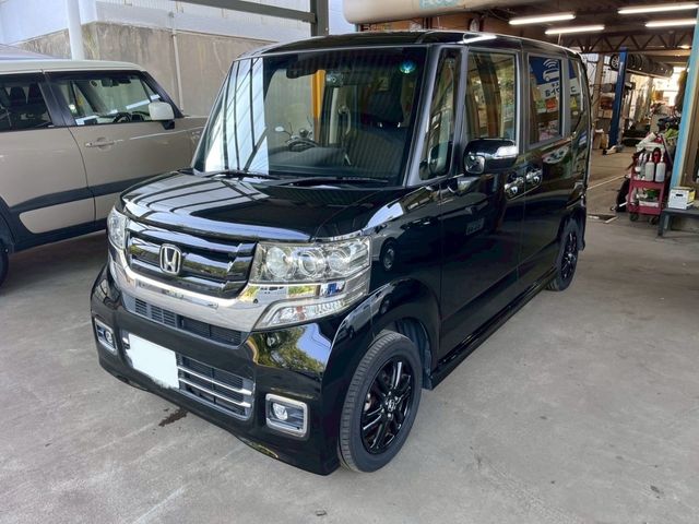 HONDA N BOX CUSTOM 2017