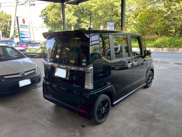 HONDA N BOX CUSTOM 2017