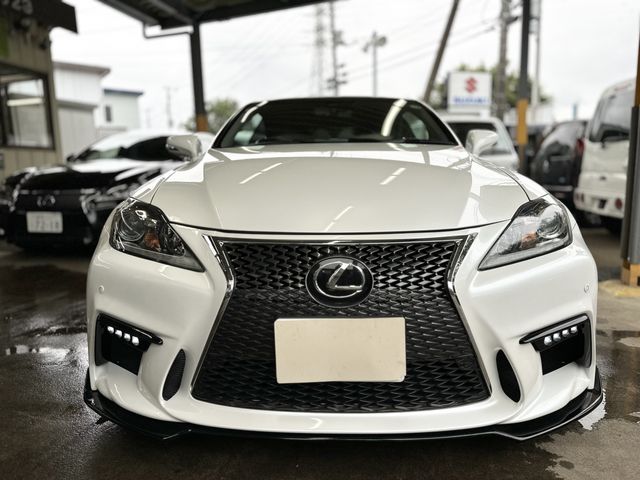 TOYOTA LEXUS IS350C 2010