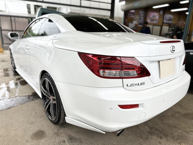 TOYOTA LEXUS IS350C 2010