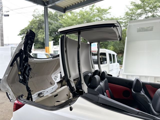 TOYOTA LEXUS IS350C 2010