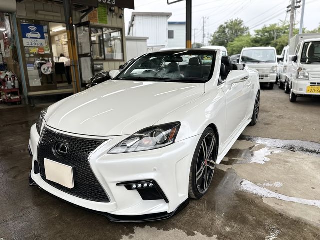 TOYOTA LEXUS IS350C 2010
