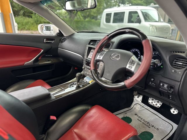 TOYOTA LEXUS IS350C 2010